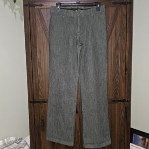 Lee Women's Flex Motion Regular Fit Trouser Pant Size 4 Short